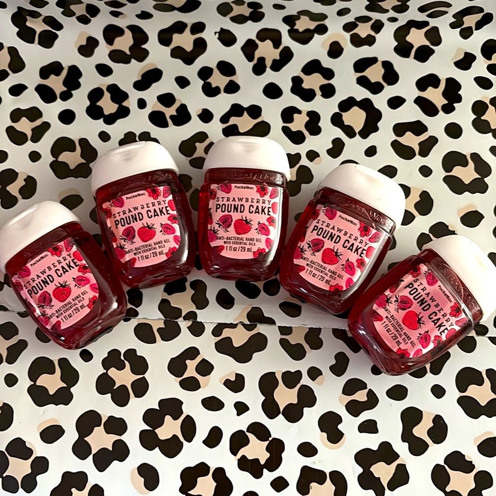 bath and body works hand sanitizer strawberry poundcake lot